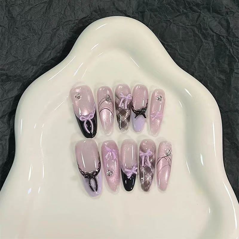 Artistic Press-On Nail Set with Bow Design