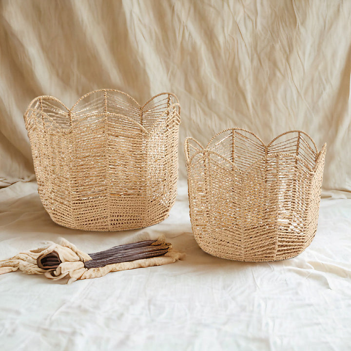 Handcrafted storage basket in leaf design Stornfield