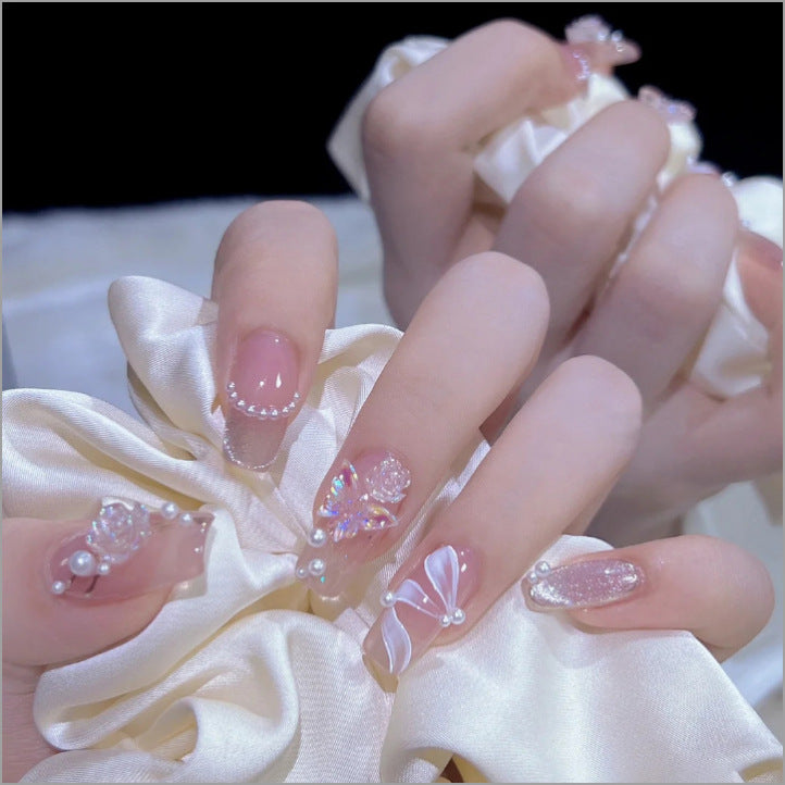 Artful nail designs with cat motif Stornfield