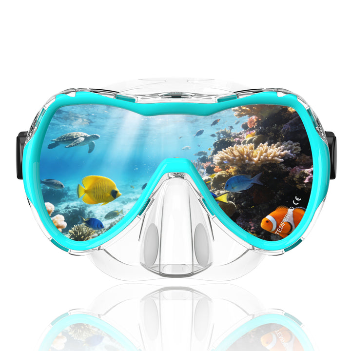 Diving mask with wide field of vision by Stornfield