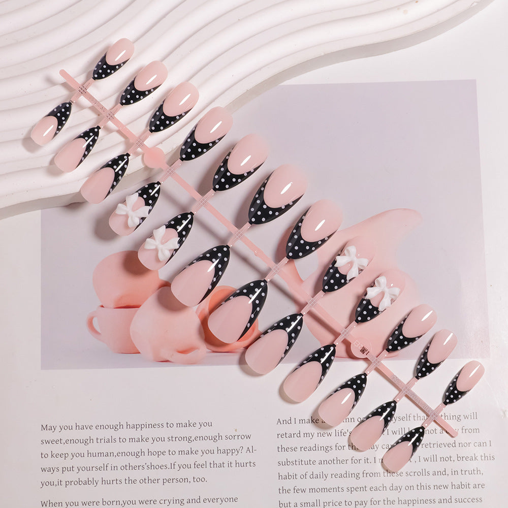 Stylish Polka Dot Press-On Nail Set Stornfield