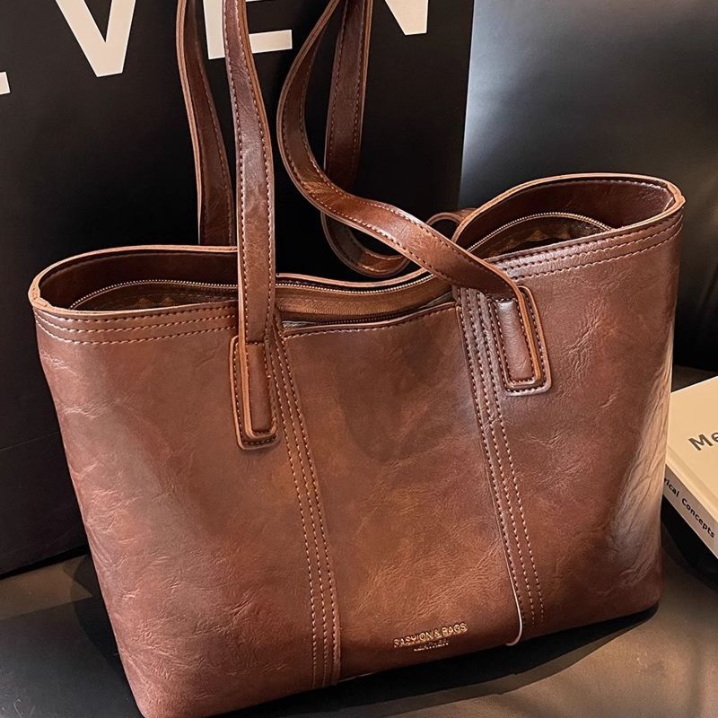 Modern Luxury Handheld Tote Stornfield