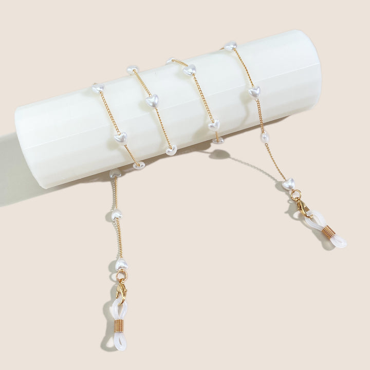 Elegant Pearl Chain Sunglasses Holder Stornfield