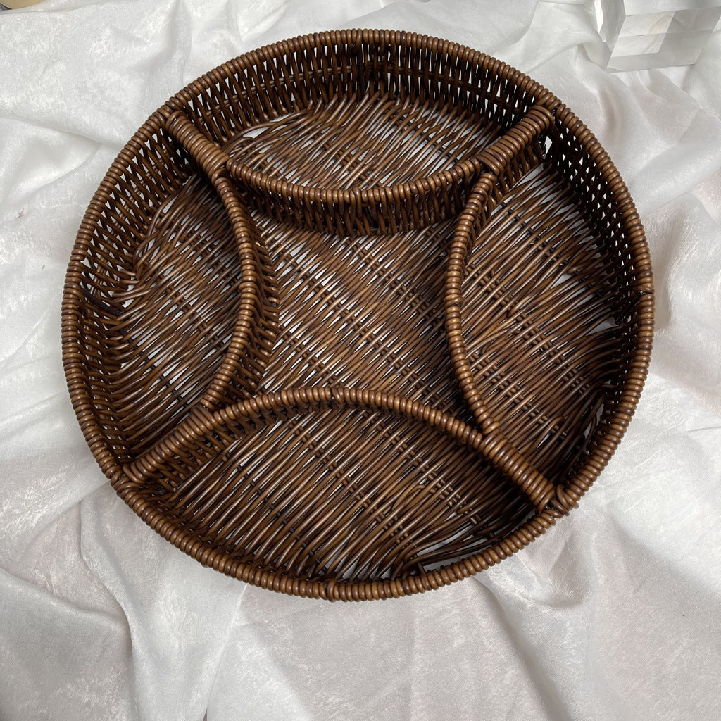 Ladies beef braided serving basket with three compartments Stornfield