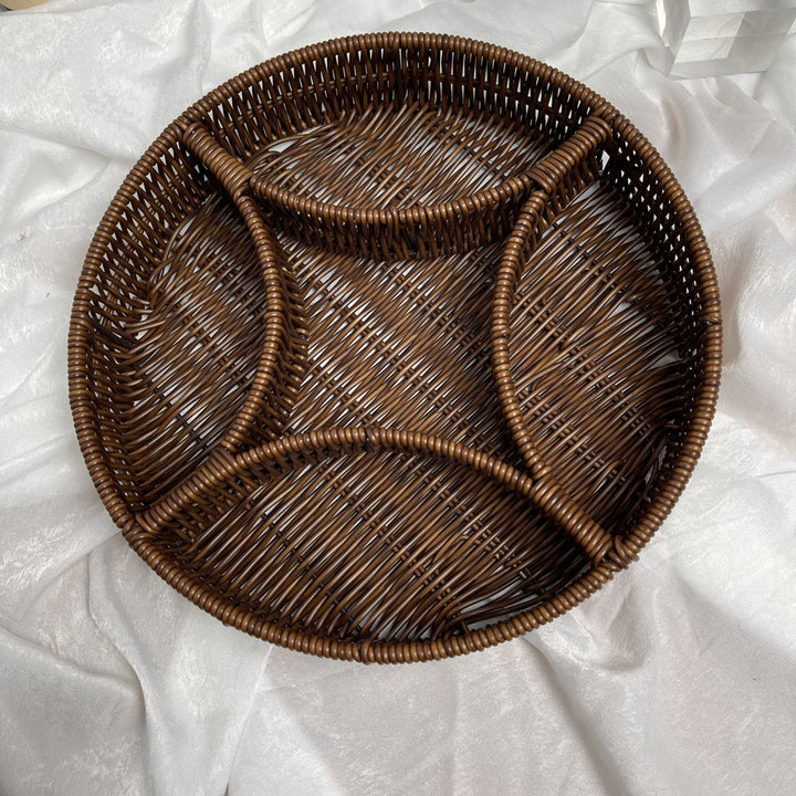 Ladies beef braided serving basket with three compartments Stornfield