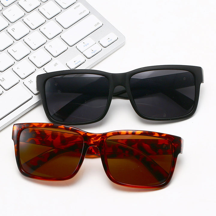 Ladies Stylish Sunglasses with Distinctive Frame Stornfield