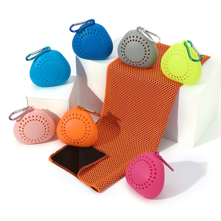 Unisex cooling towel in storage case Stornfield