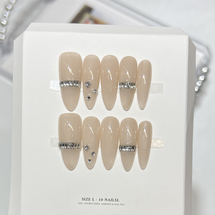 Festive Themed Press-On Nail Set