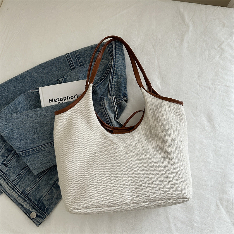 Chic Bow-Detail Shopping Tote
