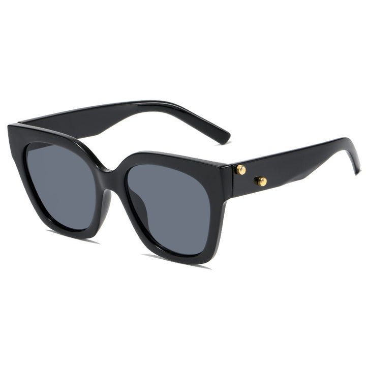Women extravagantly designed sunglasses Stornfield