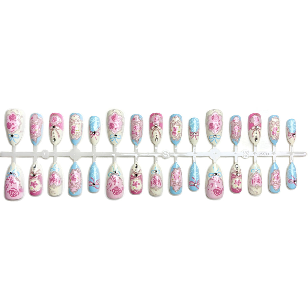 Elegant Floral Art Press-On Nail Set