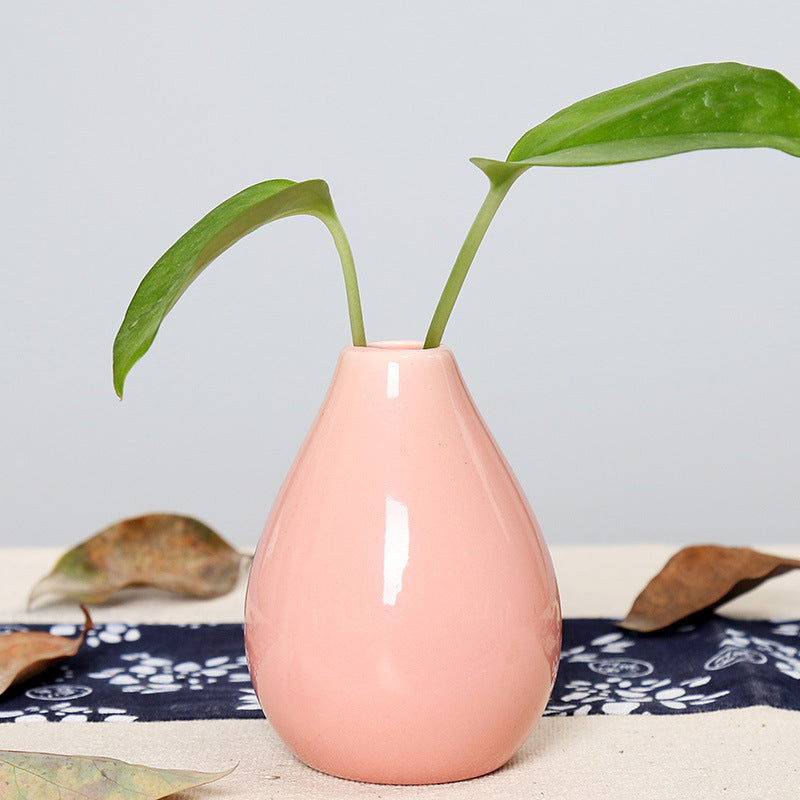 Elegant Teardrop-Shaped Ceramic Flower Vase Stornfeild