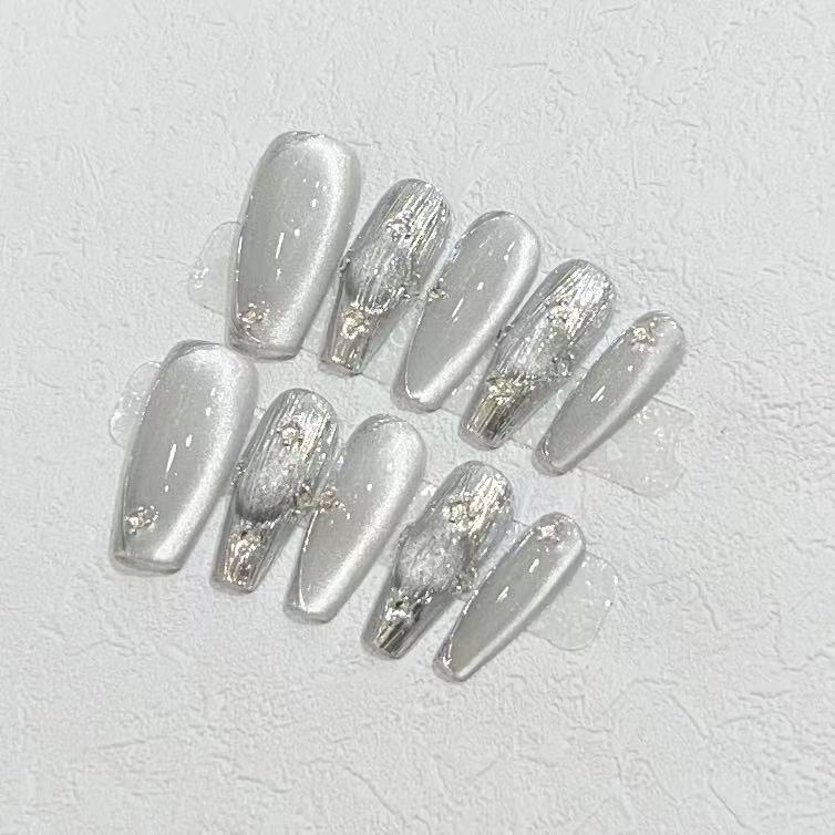 Elegant Press-On Nail Set with Metallic Finish Stornfield