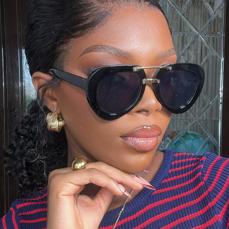 Womens extravagant sunglasses in modern heart design Stornfield