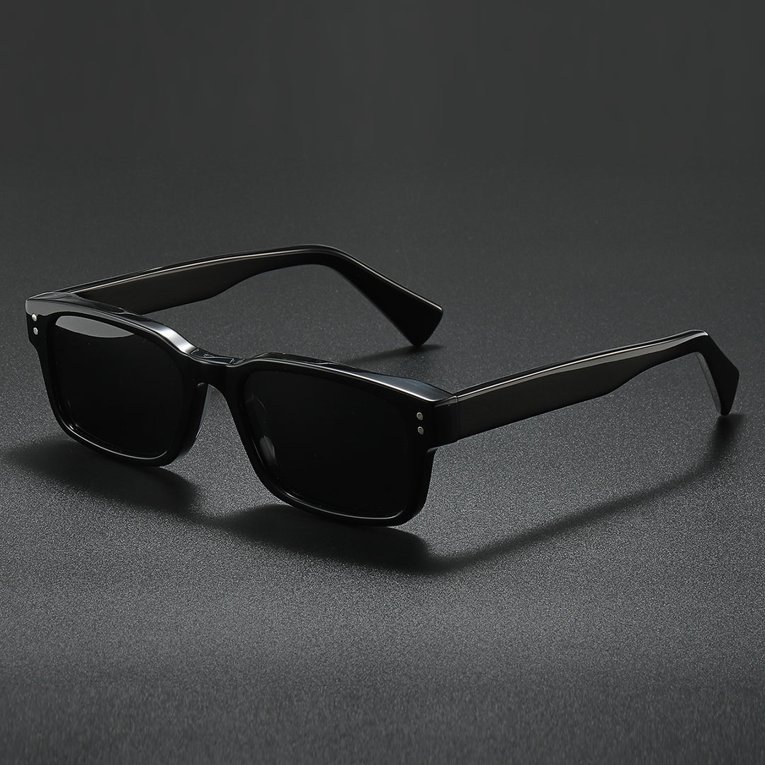 Women's sunglasses in modern, minimalist design Stornfield