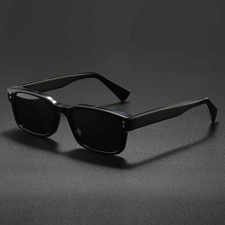 Women's sunglasses in modern, minimalist design Stornfield