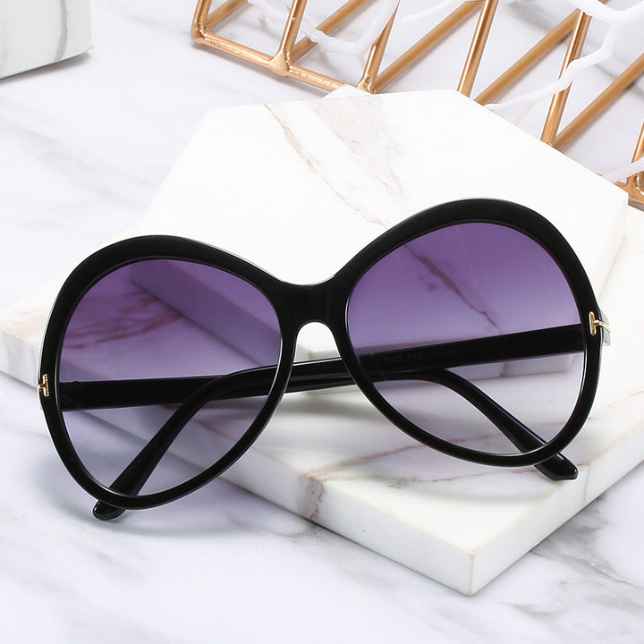 Fashion-Forward Oversized Butterfly Sunglasses Stornfield