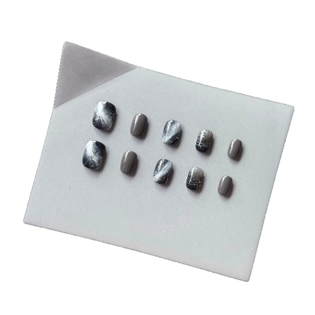 Elegant Marble Effect Press-On Nails