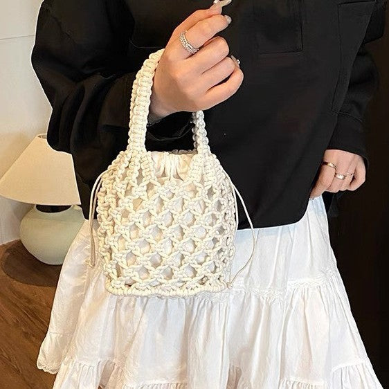 Fashionable handbag made of braided material Stornfield