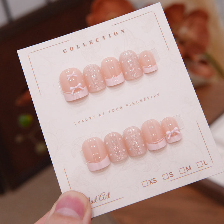 Luxury Press-On Nail Art with Elegant Design