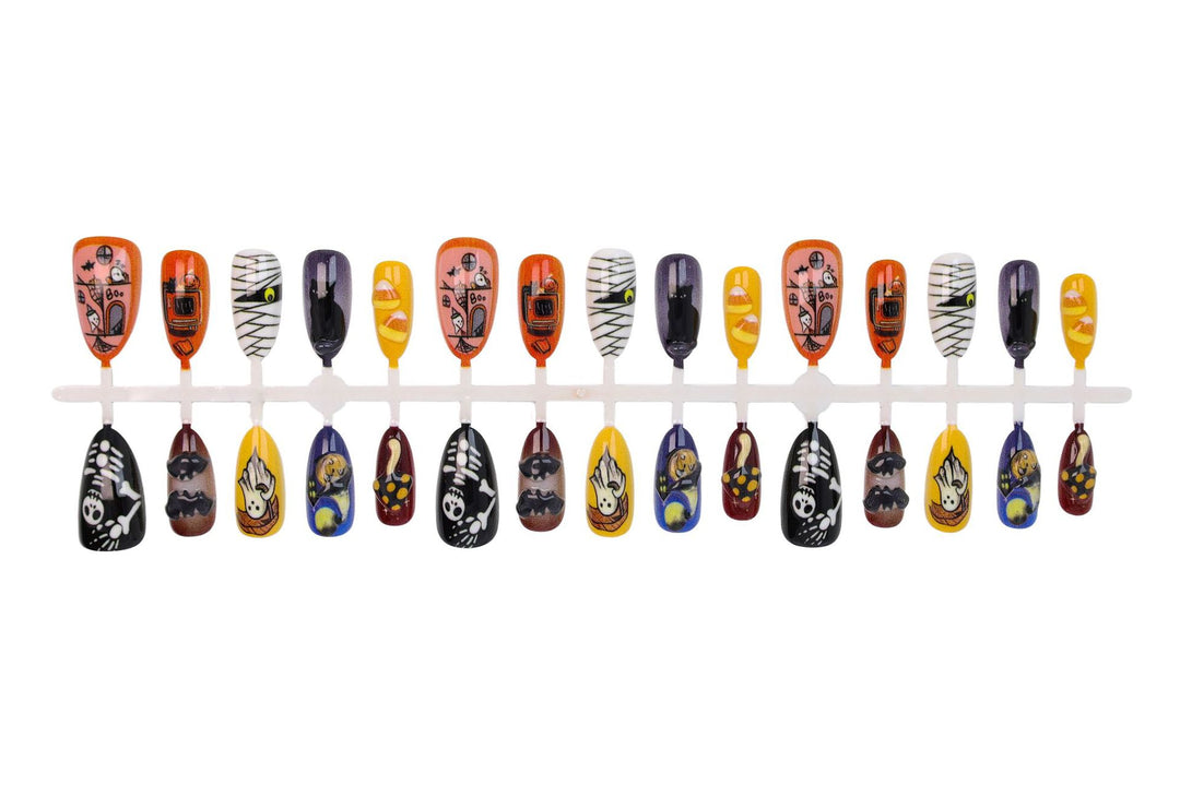 Artificial nail set with spooky Halloween designs Stornfield