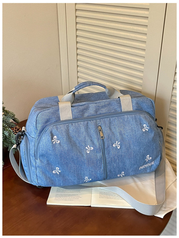 Women's spacious sport and travel bag with elegant details Stornfield