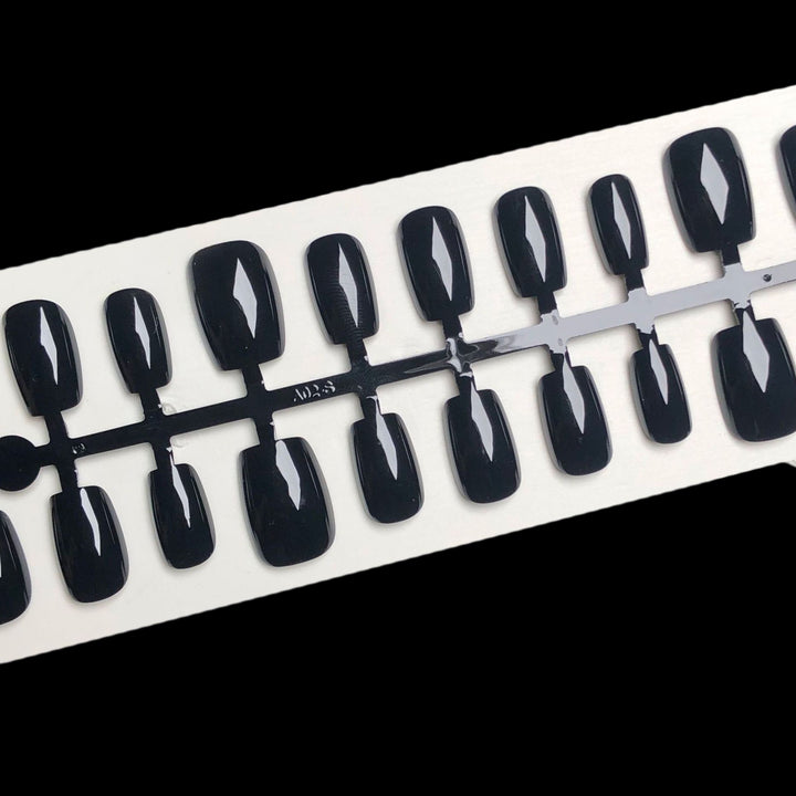 Glossy Press-On Nail Kit