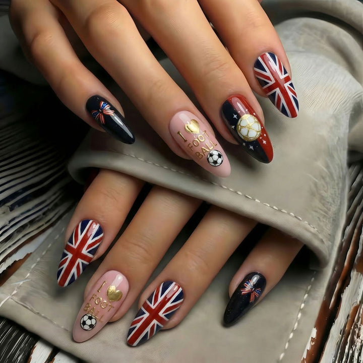 Sporty artificial nails in football design Stornfield