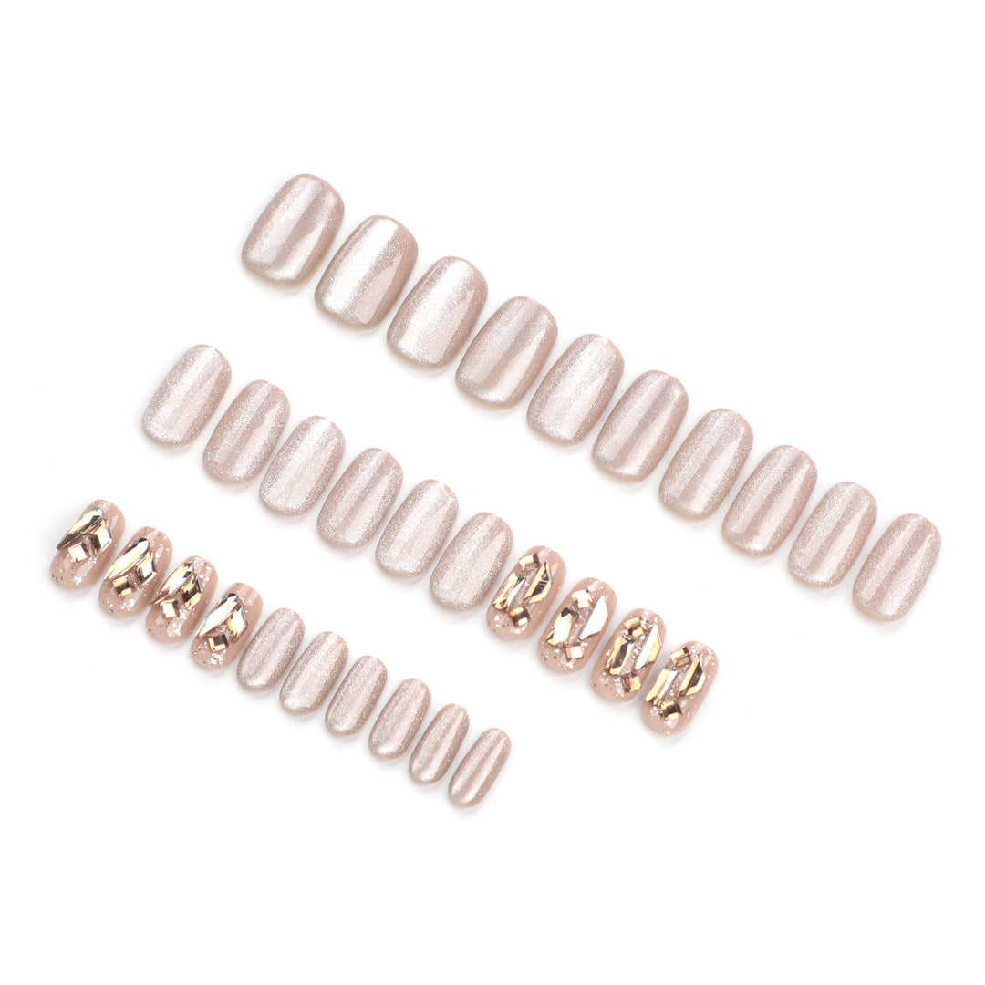 Premium Decorative Press-On Nails Stornfield