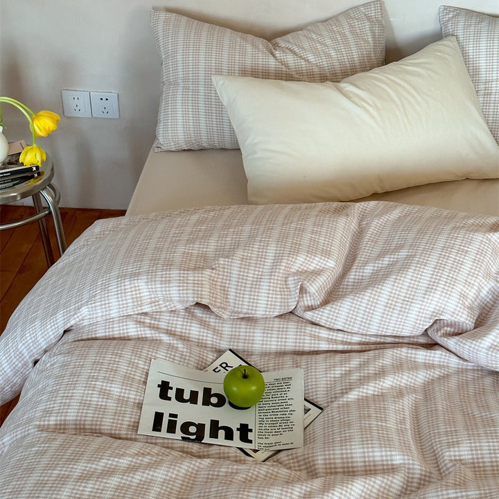 Bedding set with fine Vichy check and breathable cotton percale