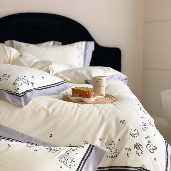 Cotton satin bed linen set with cute dog sketch embroidery and contrast piping