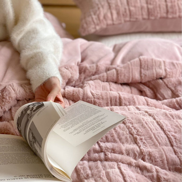 Fluffy Waffle-Quilted Bedset made of Microfiber