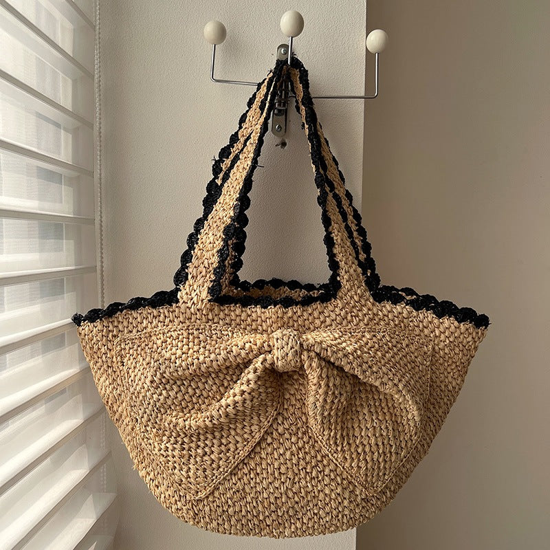 Handcrafted Leisure Bag Made of Woven Straw Stornfield