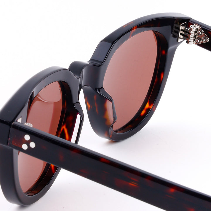 Women's sunglasses in elegant, feminine design with high-quality plastic frame Stornfield