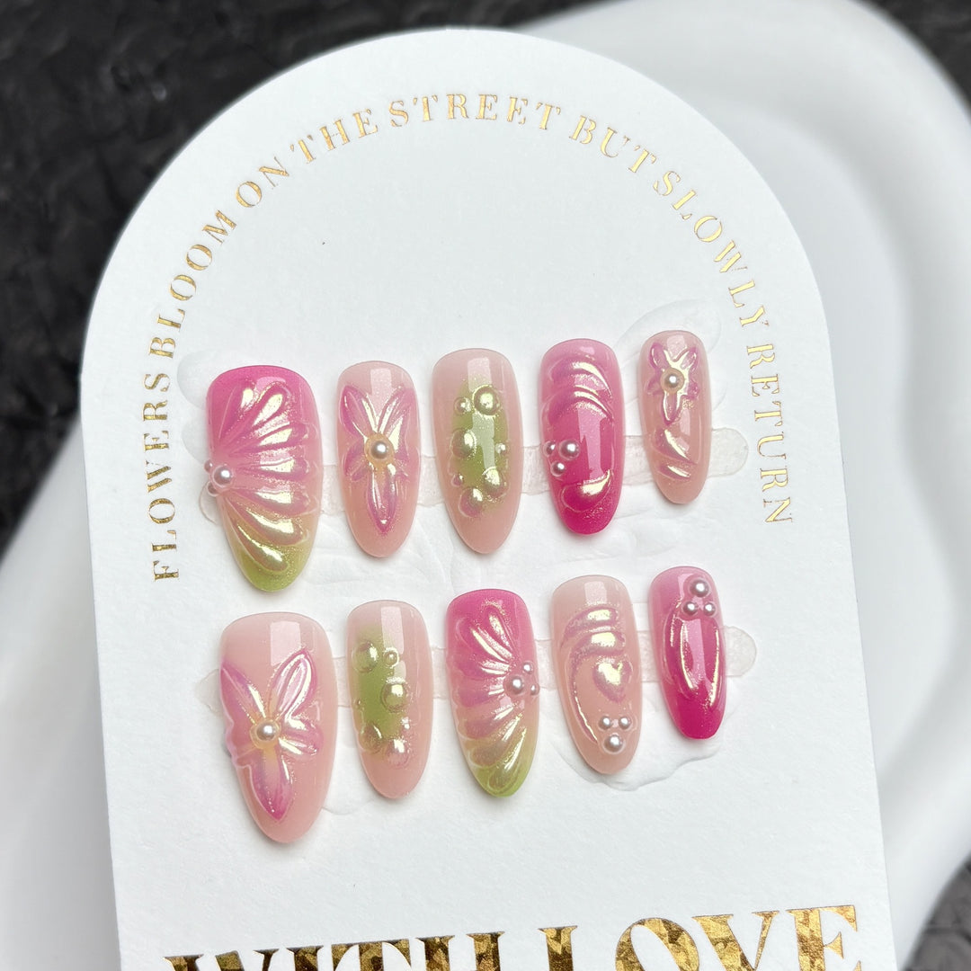Artistic Nail Art Tips 1790745833