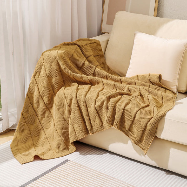 Women's decorative and cozy cuddle blanket Stornfield