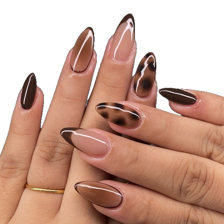 Elegant Artificial Nails in Fashionable Mink Brown Color Stornfield