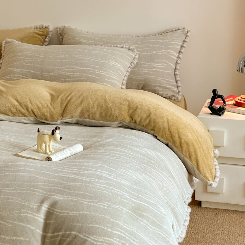 Plush Reversible Leopard-Print Duvet Cover and Pillowcase Set with Pom-Pom Trim