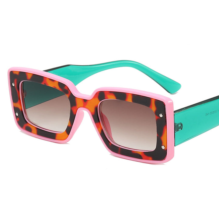 Women Oversized Sunglasses in Modern Square Frame Stornfield