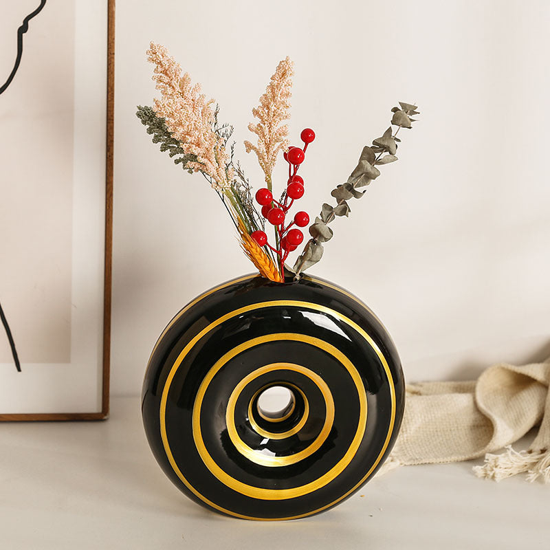Modern and stylish ceramic vase Stornfield
