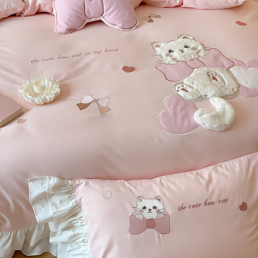 Ruffled Cotton Sateen Duvet Cover Set with Plush Cat Appliqué