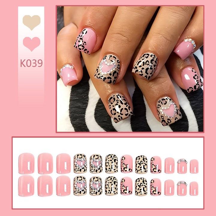 Elegant leopard print artificial nails Stornfield