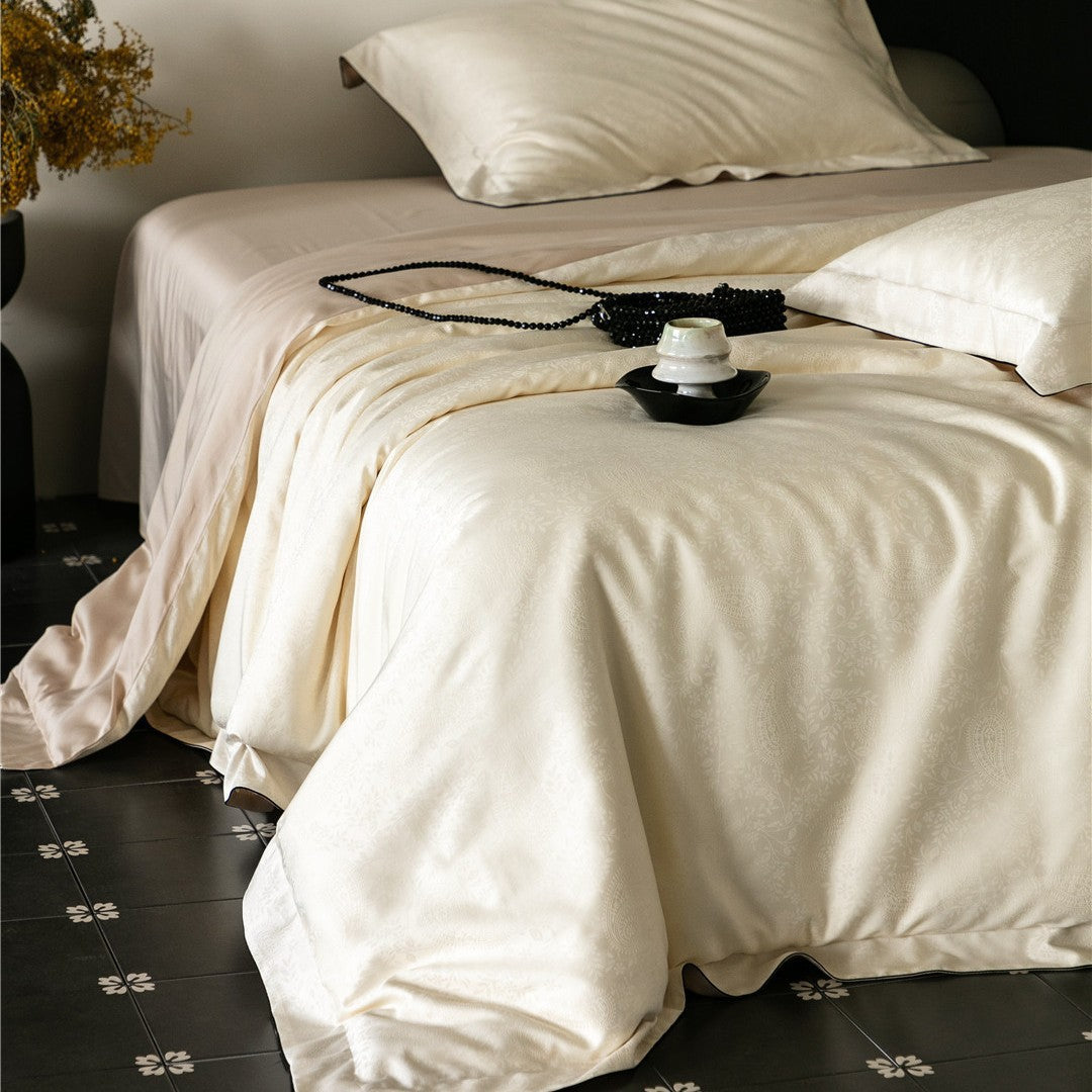 Silky Jacquard Crocodile-Embossed Duvet Cover and Pillowcase Set