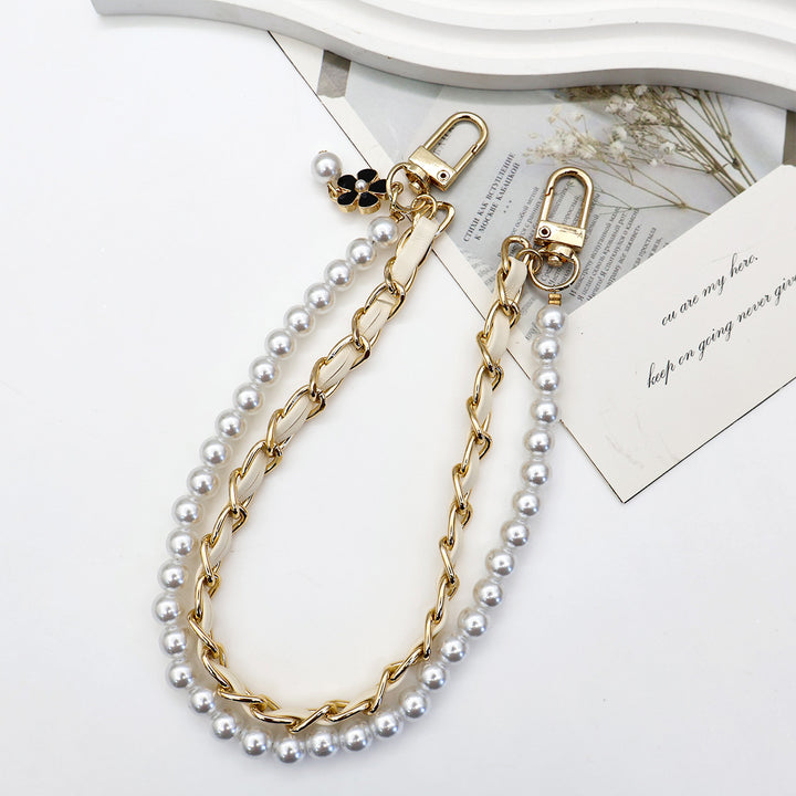 Stylish Pearl-Embellished Eyewear Chain Stornfield