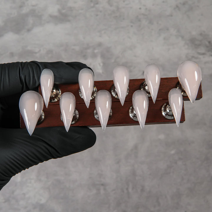 Iconic Press-on Nail Extensions