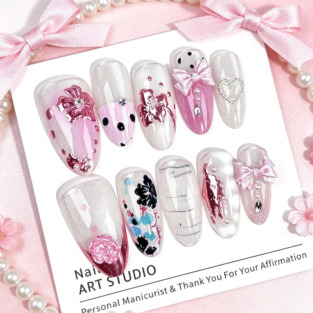 Artistic Nail Art Tips