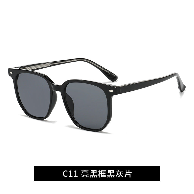 Ladies sunglasses in a modern square frame Stornfield