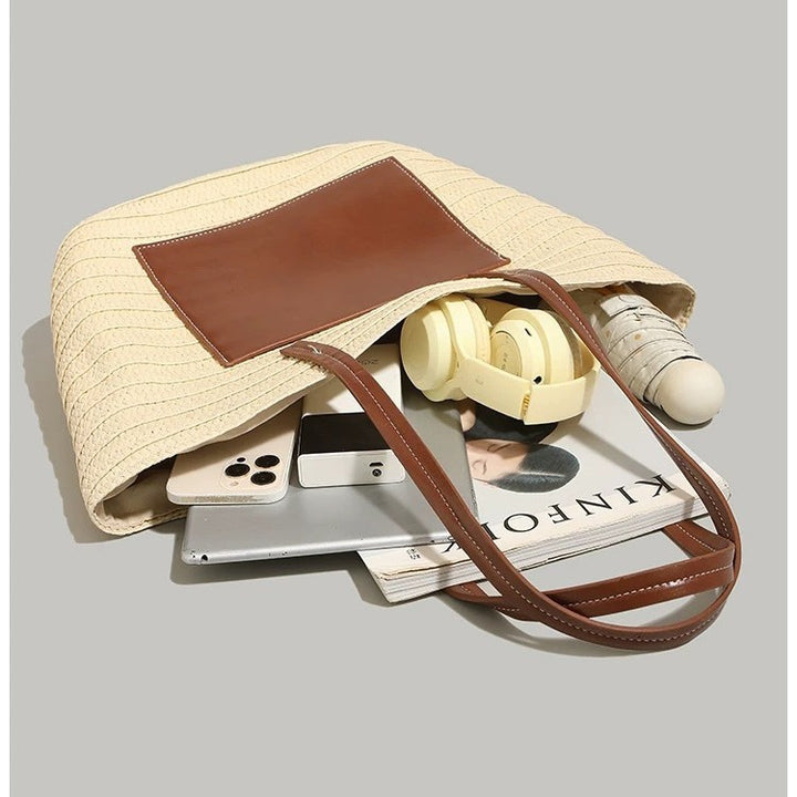 Beach bag with integrated leather pouch Stornfield