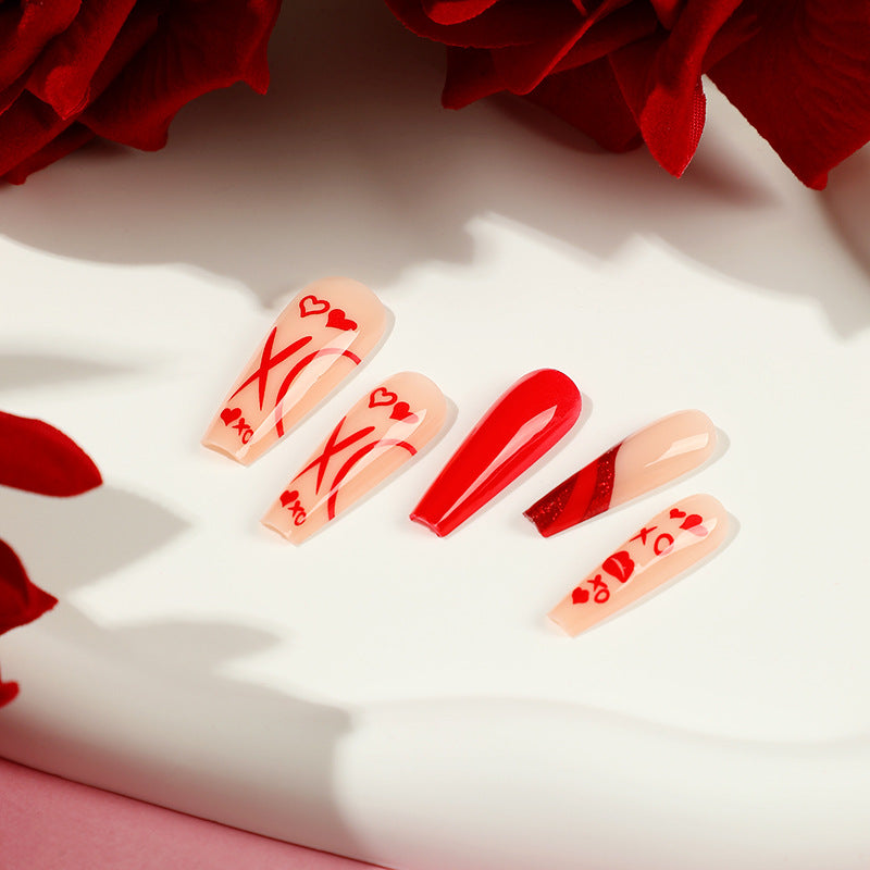 Artful Nail Extensions in Romantic Design Stornfield