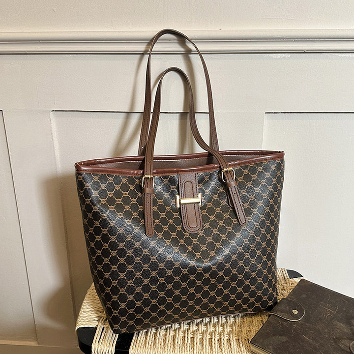 Elegant Leopard Print Tote Bag